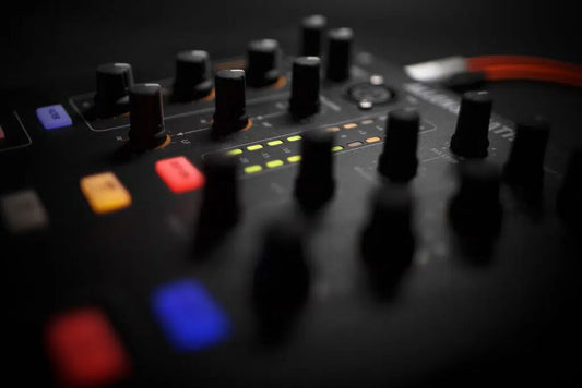 Allen & Heat: Xone 23C - Mezcladora Analoga